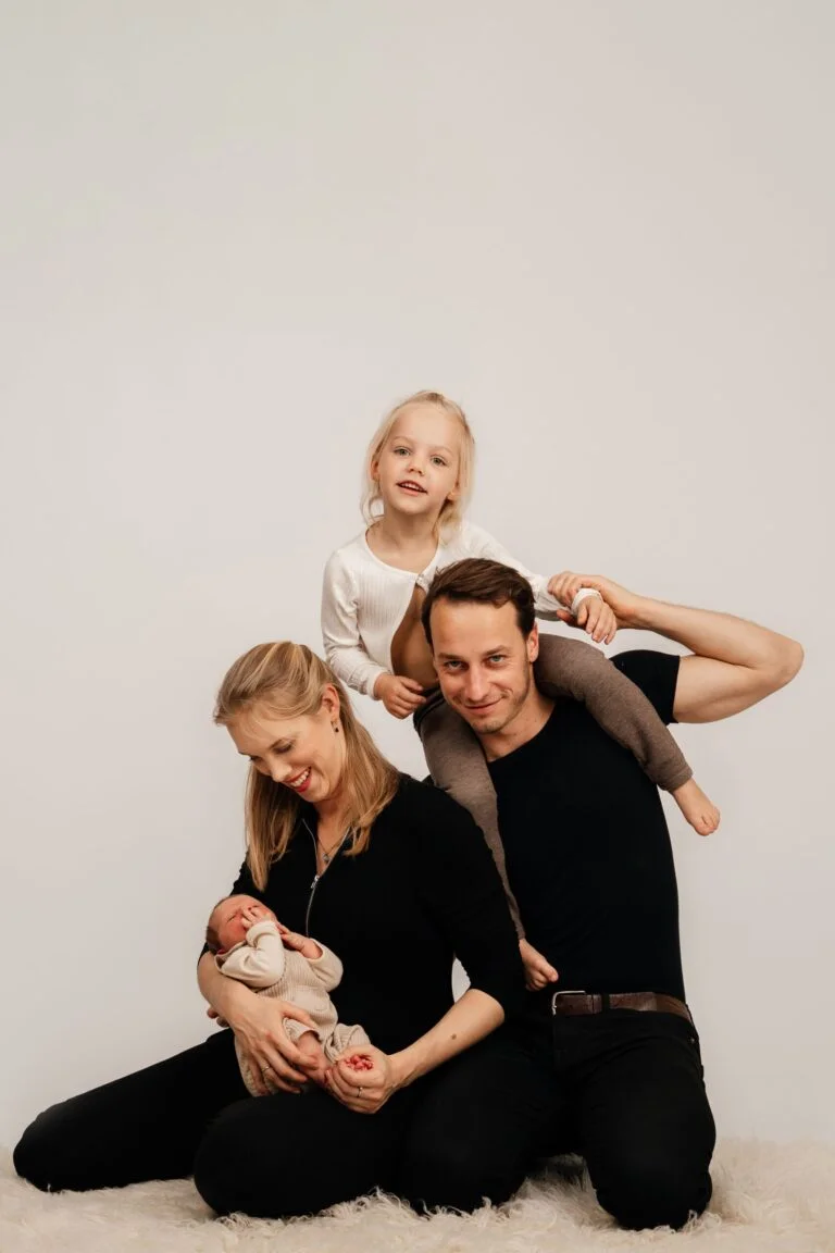Neugeborenenbilder mit Familie Berlin